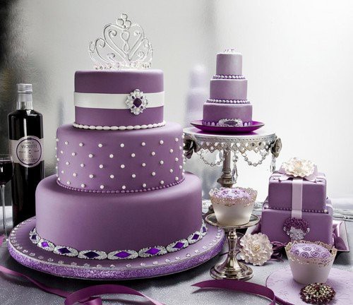 Stunning elegant and in trend purple wedding cakes using Albert Uster 