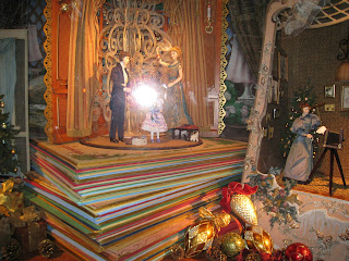 NYC 2009 Holiday Windows - L&T