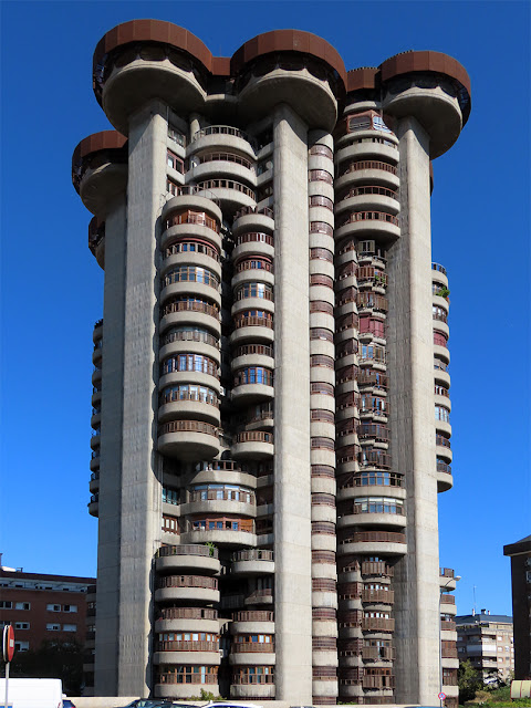 Torres Blancas by Francisco Javier Sáenz de Oiza, Avenida de América, Madrid