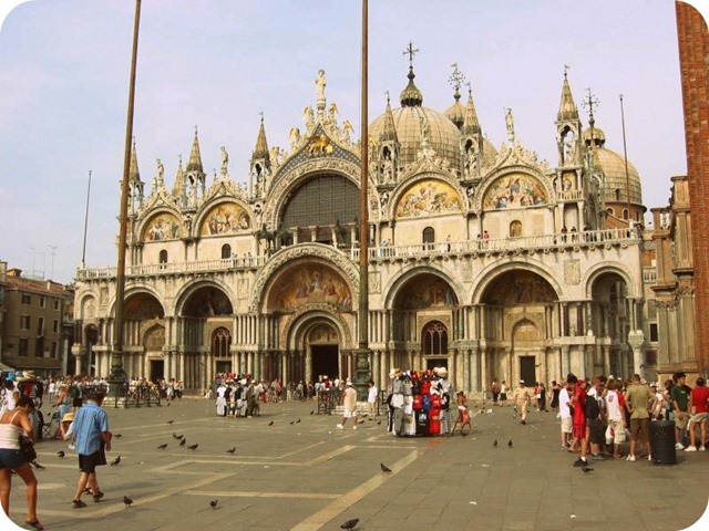 11.05 San Marco Square