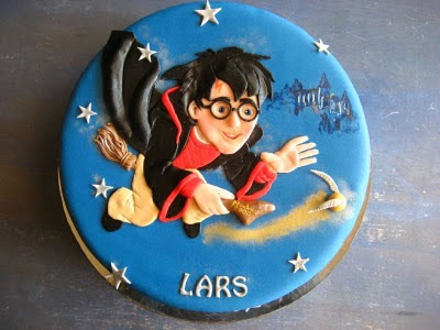 Harry Potter Birthday Cakes on Themed Cakes  Birthday Cakes  Wedding Cakes  Harry Potter Themed Cakes
