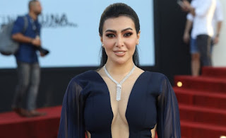 تعلن تلقى طلبات الزواج منها الممثلة " ميرهان حسين "