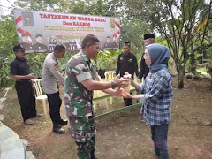 Peringati Seratus Tahun dan Hut RI ke 77 PSHT Wonotunggal Bagikan Ratusan Botol Minyak Goreng