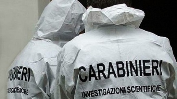 Milano: madre e figlio trovati morti in casa