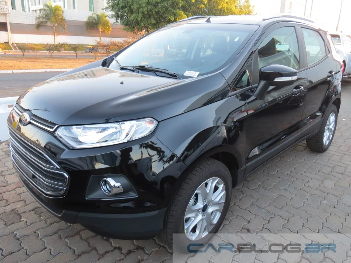 Ford EcoSport Titanium 2015 - Preto