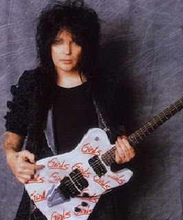 mick mars pictures-9