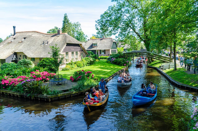 خيثهورن قرية فائقة الجمال في هولندا