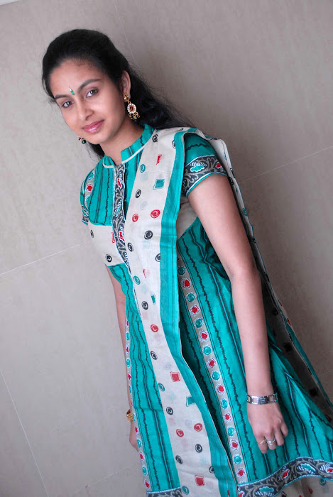 abhinaya dumbdeaf glamour  images