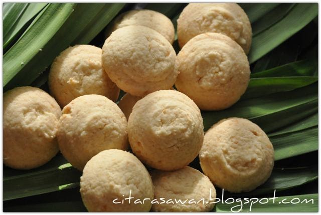 Resepi Biskut Sagu Keju / Cheesey Sago Cookies  Resipi 