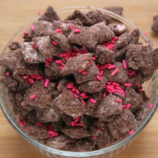 Choc. Strawberry Puppy Chow