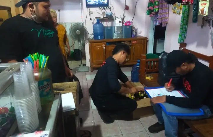 Polres Indramayu Sita Sejumlah Miras Berbagai Merk saat Malam Takbiran