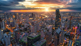  SENSASI MENIKMATI SKYBAR DI THAILAND YANG INDAH NAN MEMUKAU