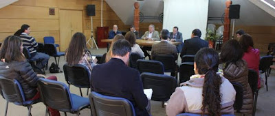 Volcán Villarica: Alcalde de Pucón llama a la tranquilidad a directores de establecimientos educacionales de la comuna