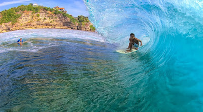 tempat surfing terbaik di Indonesia, lokasi berselancar terbaik di Indonesia