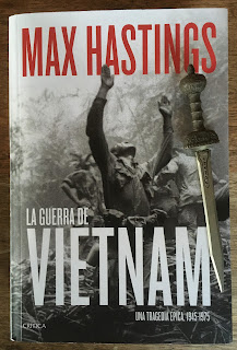 Portada del libro La guerra de Vietnam, de Max Hastings