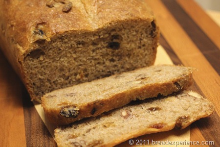 spelt-bread-pecans-raisins_0517