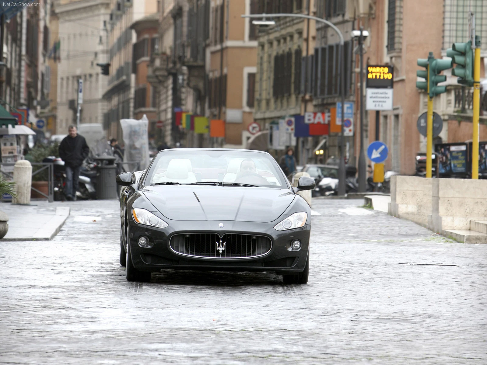 Hình ảnh siêu xe Maserati GranCabrio 2011 & nội ngoại thất