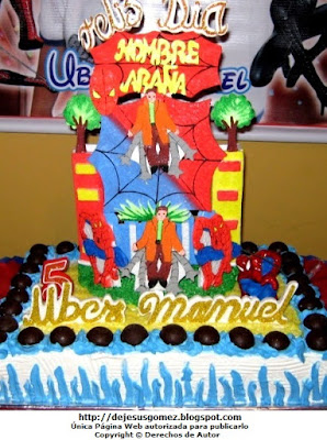 Foto de torta alusivo al Hombre araña para niño. Foto de torta perteneciente a Jesus Gómez