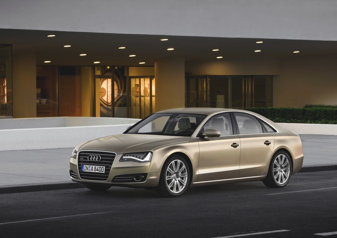 Audi S8 Photos, Pictures and Wallpaper