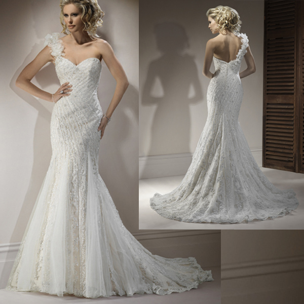 Wedding Dresses For Petite Women 1