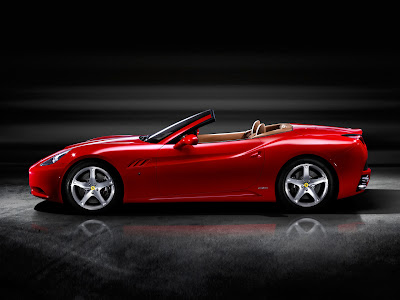 2009 Ferrari California Side View