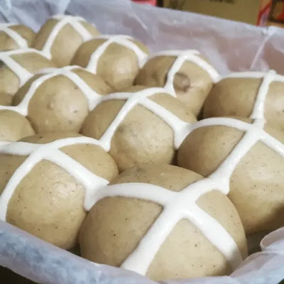 Hot Cross Buns: Masa de las cruces