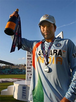 01-sachin tendulkar-55th man of the match award-versus england