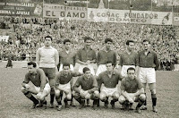 REAL VALLADOLID DEPORTIVO. Temporada 1952-53. Goicolea, Domingo, Lesmes I, Matito, Ortega y Ricardito. Tini, Lasala, Hériz, Coque y Losco. REAL SOCIEDAD DE SAN SEBASTIÁN 2 REAL VALLADOLID 2. 25/01/1953. Campeonato de Liga de 1ª División, jornada 17. San Sebastián, Gupúzcoa, estadio de Atocha.