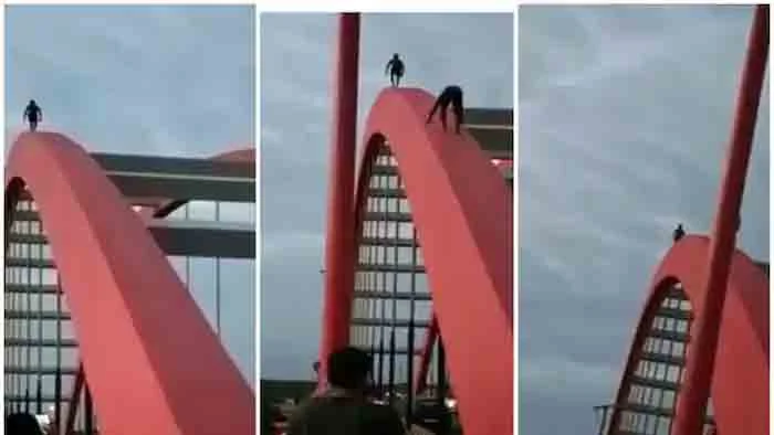Teens performed dangerous stunts over bridge: video out, Alappuzha, News, Local News, Police, Video, Kerala.