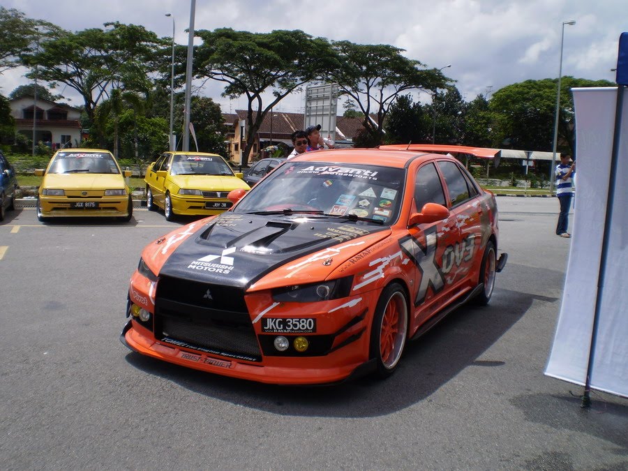 This Waja equipped with full Evo X style bodykit include front bumper