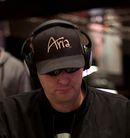 Phil Hellmuth, 2011 WSOP Event No. 40, Day 2