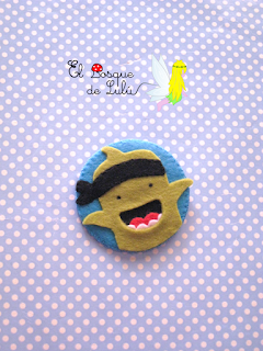 broche-fieltro-regalo-personalizado-logo-ClassDojo-elbosquedelulu-hechoamanoparati