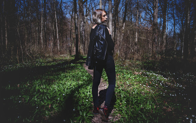 yunaban, blog, blogger, schweiz, swiss, switzerland, vegan, veganism, leather, faux leather, dr. martens, forest, good vibes, lifestyle, pleather, fashion, ootd