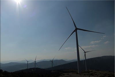 Un Parque eólico recorre el sur de la Sierra Badaia