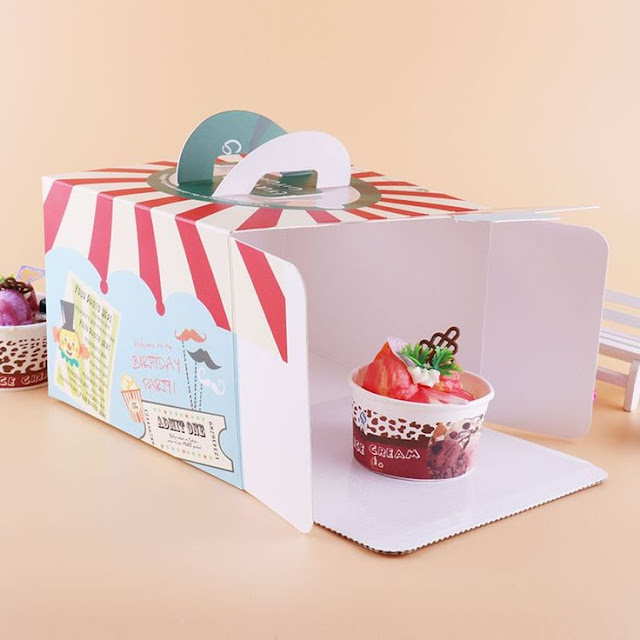 Grab your favorite Custom Bakery Boxes at an economical price range. PackagingNinjas offers Wholesale Bakery Boxes with free design support.