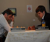 Vasily Ivanchuk y Magnus Carlsen en el XIX Torneo Amber de ajedrez rápido y a la ciega