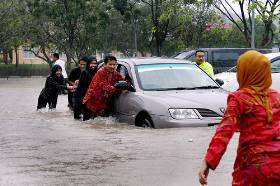 KELAB GREENBOC UiTM  Shah  Alam  Dilanda Banjir Kilat