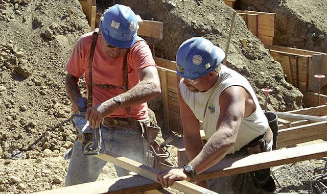 CARPENTERS, PLUMBERS AND WELDERS JOBS WITH VISA SPONSORSHIP IN CANADA – APPLY NOW