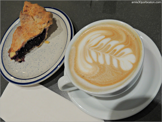 Desayuno en la Cafetería A Baked Joint, Washington D.C. 