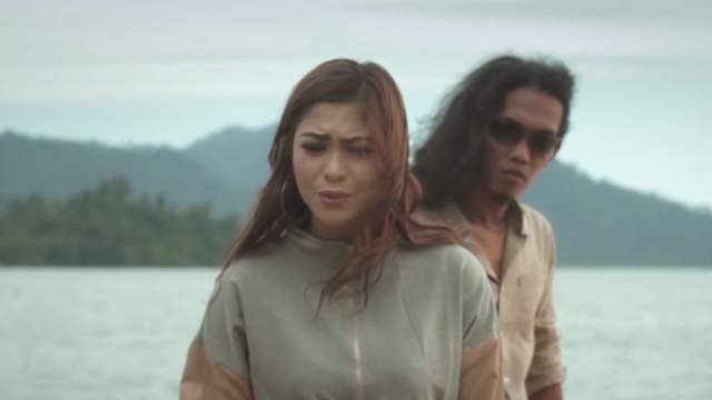 Lirik Lagu Dimana Salahnya - Thomas Arya Feat Elsa Pitaloka