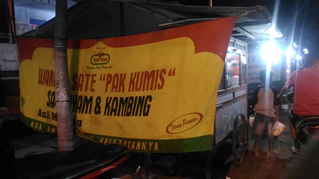 Warung Sate Pak Kumis Nguling Pasuruan