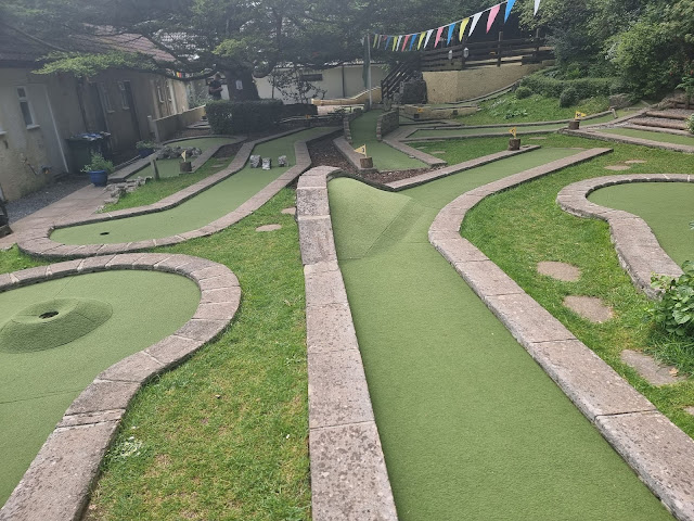 Cheddar Crazy Golf. Photo by Simon Brown, May 2022