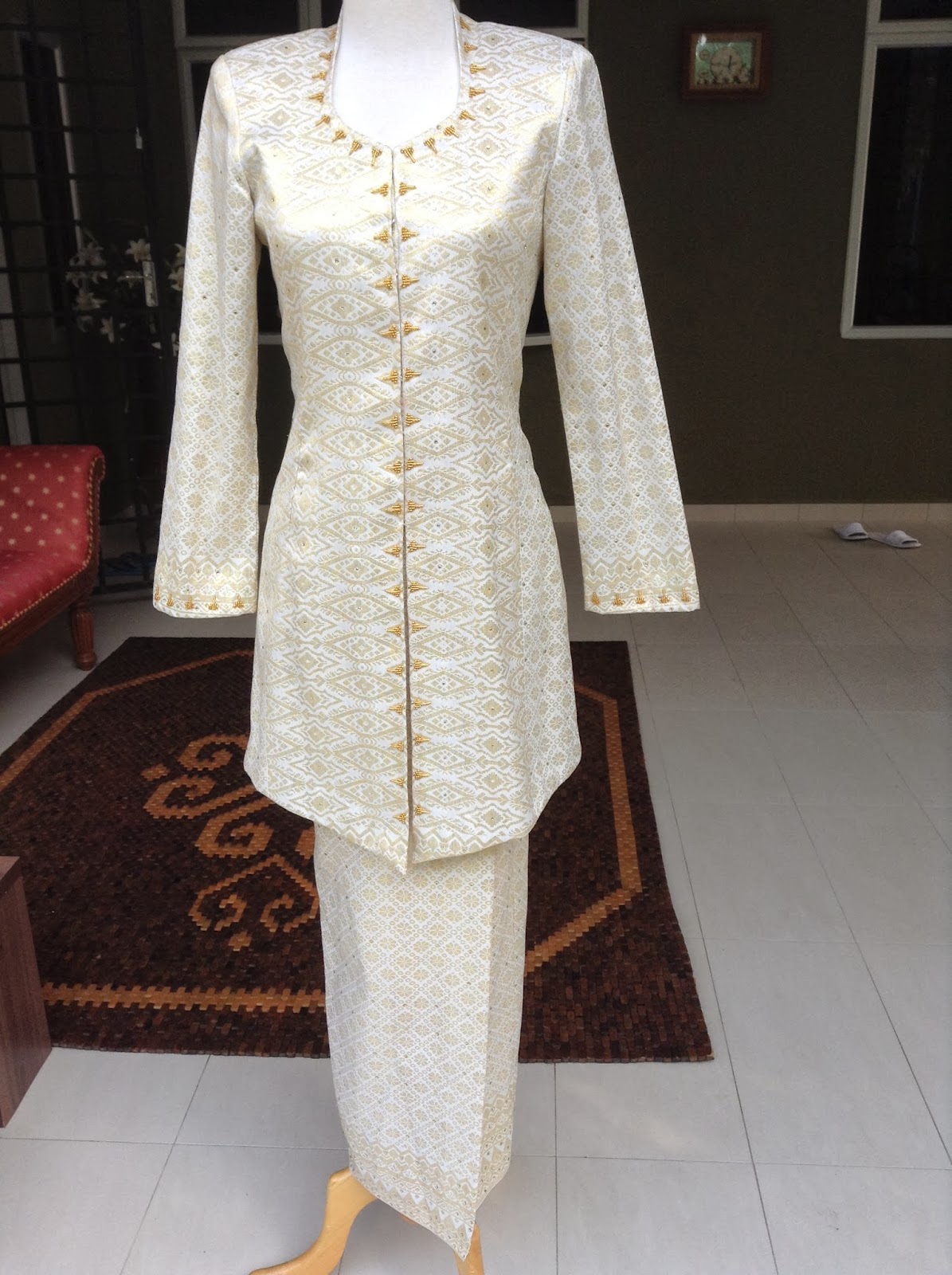  Songket  pengantin  perempuan