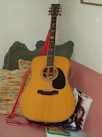 Billede af min egen akustiske western guitar
