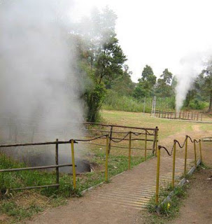 objek wisata kawah kamojang bandung