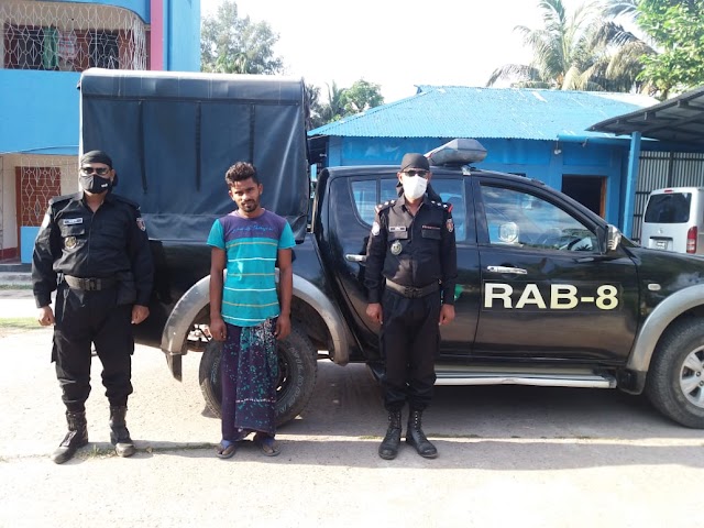  পটুয়াখালীর সদরে র‌্যাবের হাতে একজন গাঁজা ব্যবসায়ী গ্রেফতার
