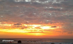 Terpesona dengan Langit Jingga Pantai Kuta