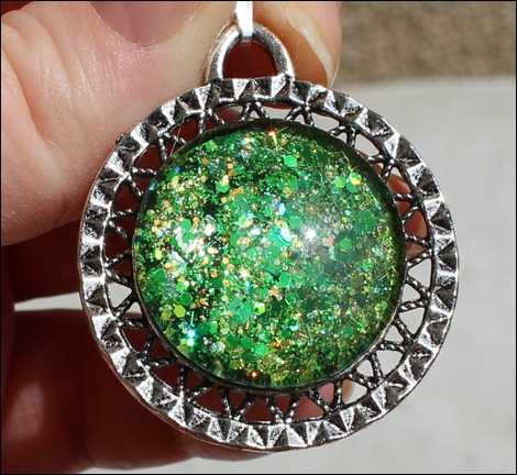 Green Glitter Anhänger 2 (2)