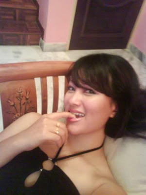 Cerita sex 2012 Mencicipi Vagina Fanny Bikin Ketagihan