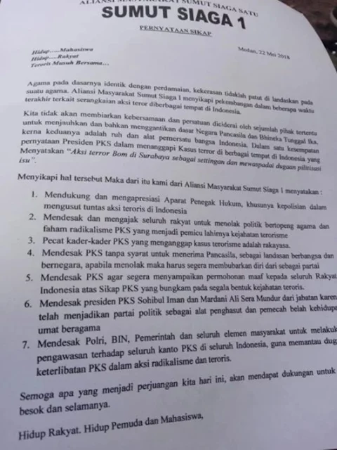 Ratusan Warga Medan Unjuk Rasa Tuntut PKS Dibubarkan